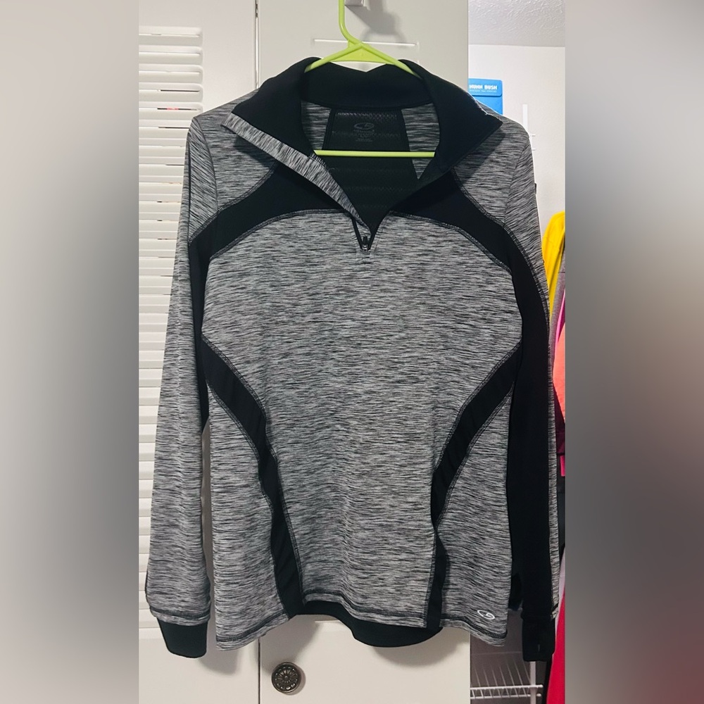 Women’s Champion Black and Gray Quarter-Zip Pullover Size L